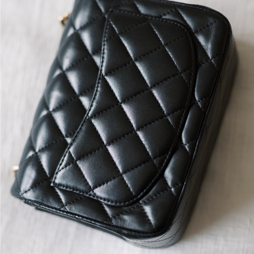 2019 Chanel Mini Classic Flap Black Lambskin LG Hardware - Picture 3 of 7